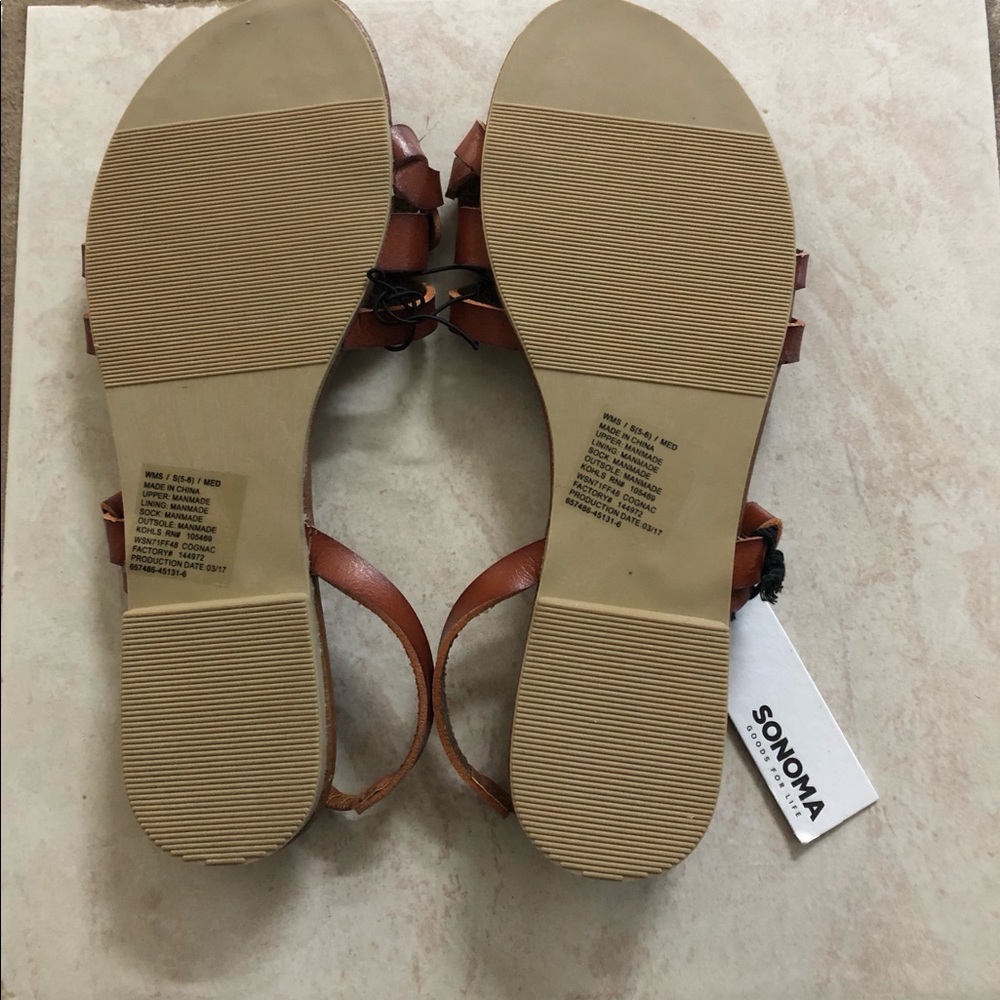 Sandals - Picture 2 of 3